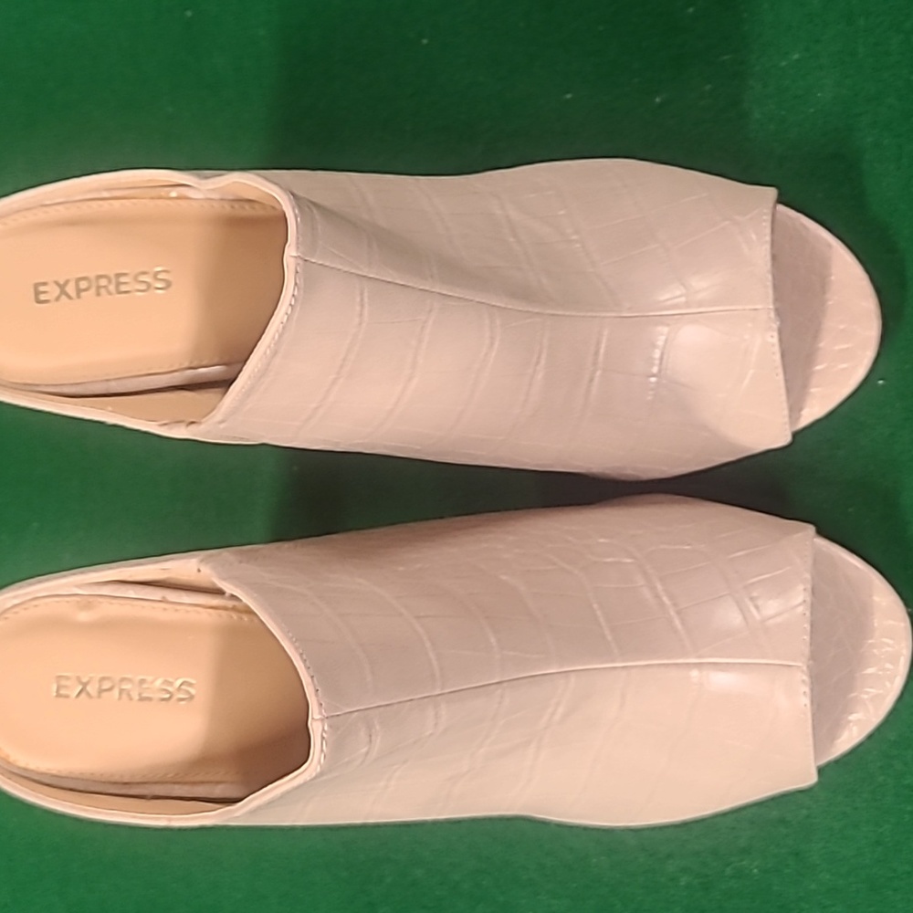 Express Size 10 Heeled Sandals